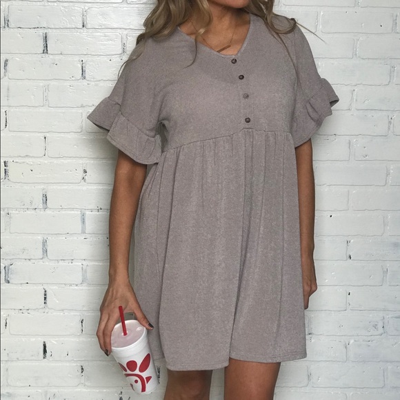 ✨ NEW Scoop-neck dress Ruffle sleeve beige - Picture 3 of 5